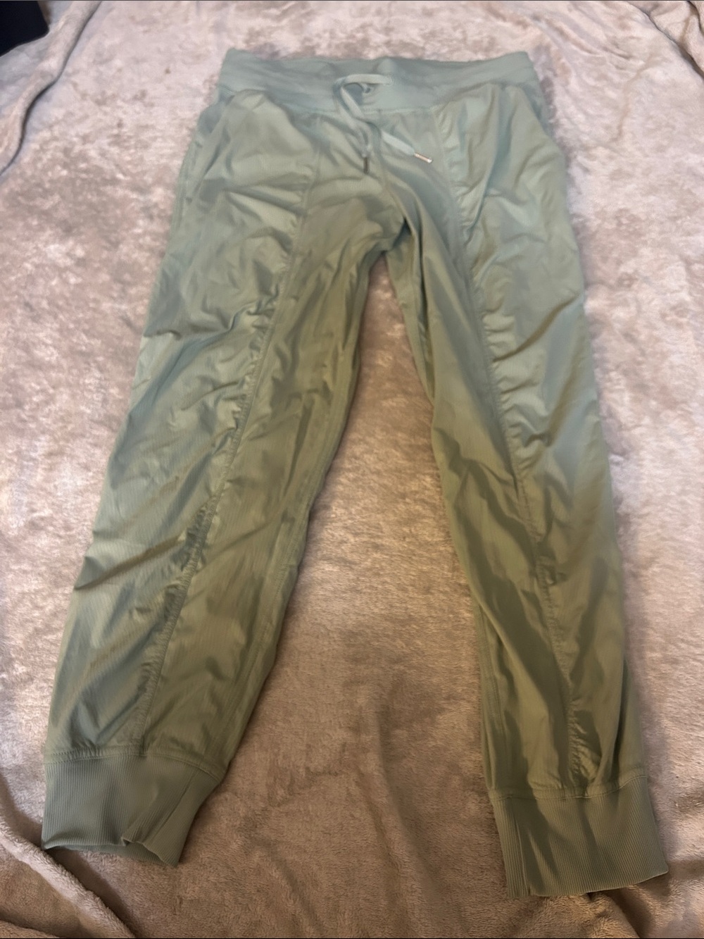 Lululemon dance studio mid-rise jogger in palm court